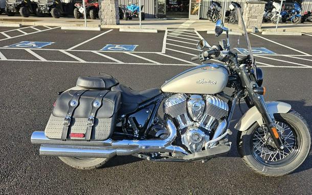 2023 Indian Super Chief Limited Silver Quartz Metallic