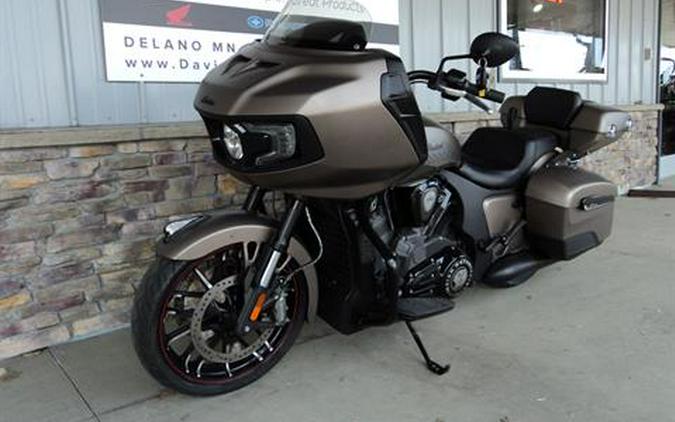 2022 Indian Motorcycle Challenger® Dark Horse®