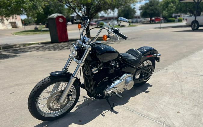 2020 Harley-Davidson® Softail Standard® Black