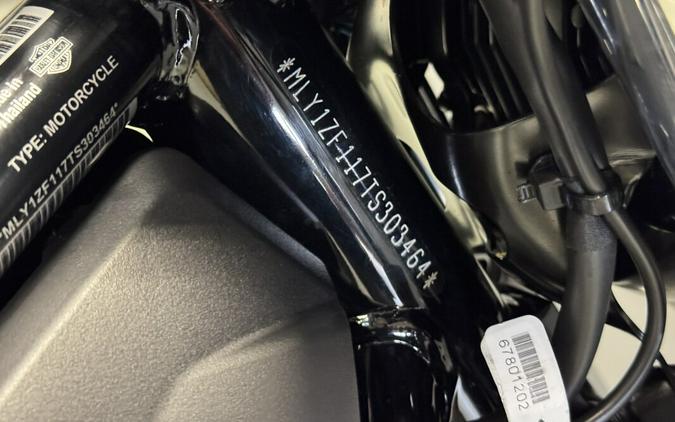 RH975S 2026 Nightster Special®