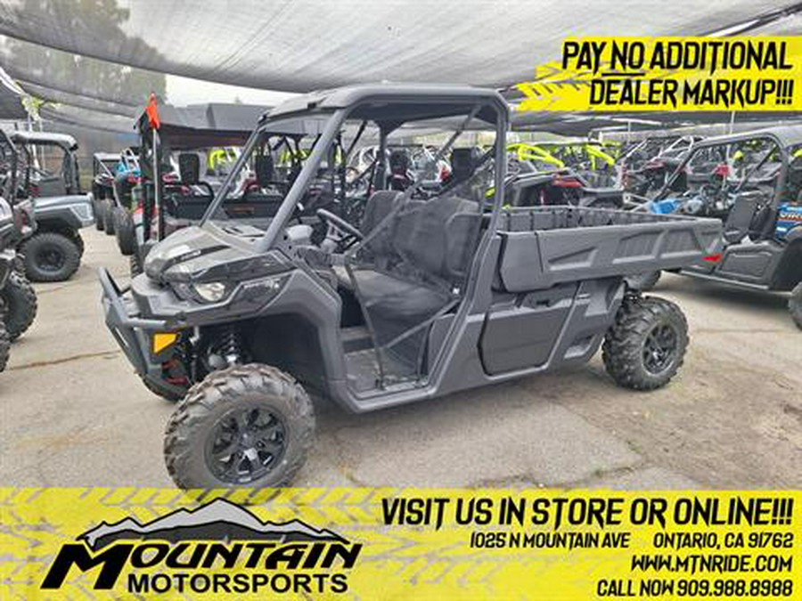 2024 Can-Am Defender Pro XT