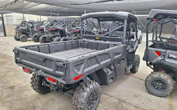 2024 Can-Am Defender Pro XT