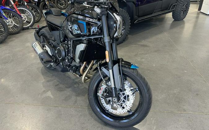 2024 CFMOTO 700CL-X SPORT