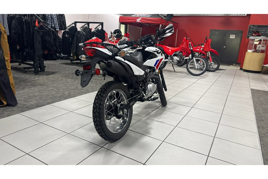 2025 XR™ 150L - Honda