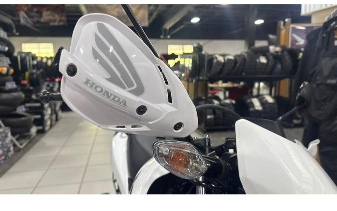 2025 XR™ 150L - Honda