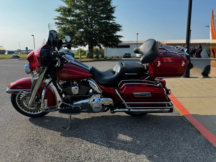 2012 Harley-Davidson® Electra Glide® Classic Ember Red Sunglo