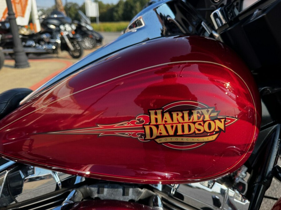 2012 Harley-Davidson® Electra Glide® Classic Ember Red Sunglo
