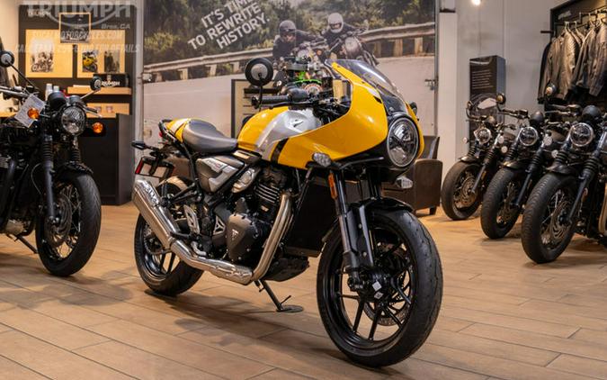 2026 Triumph Thruxton 400 Metallic Racing Yellow / Aluminium Silver