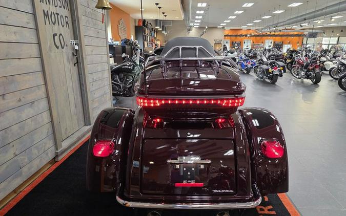 2022 Harley-Davidson Trike FLHTCUTG - Tri Glide Ultra