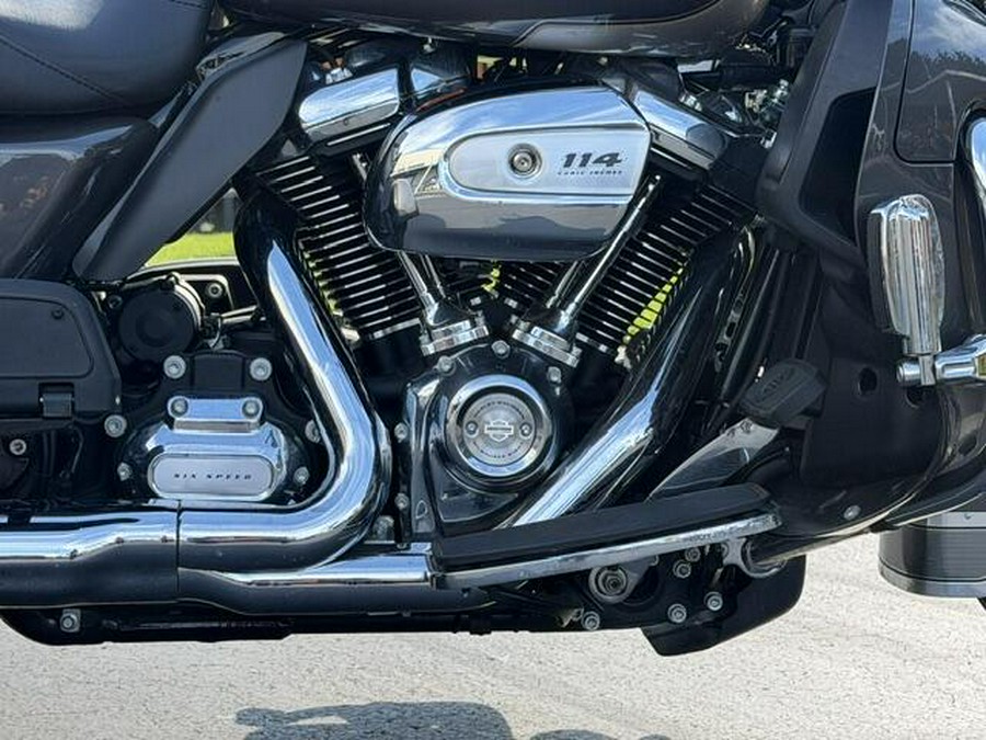 2023 Harley-Davidson Tri Glide Ultra Gray Haze/Silver Fortune