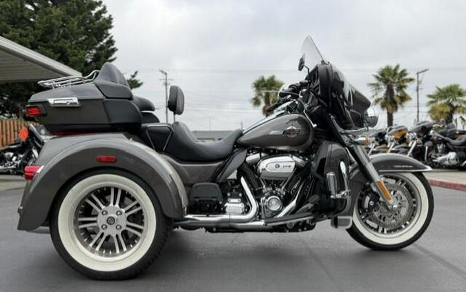2023 Harley-Davidson Tri Glide Ultra FLHTCUTG
