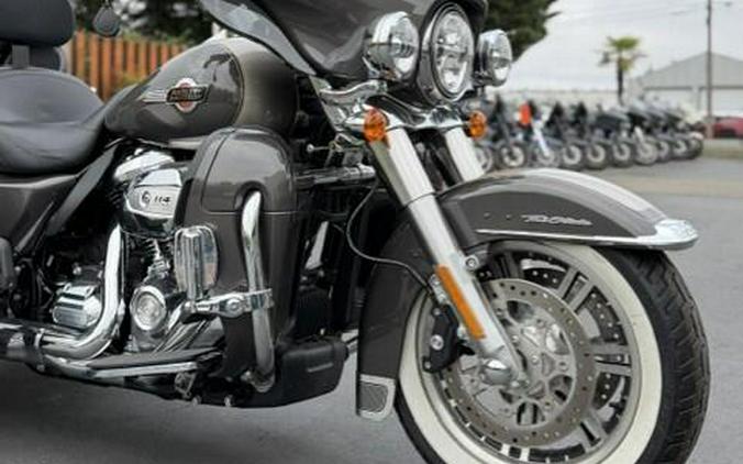 2023 Harley-Davidson Tri Glide Ultra FLHTCUTG