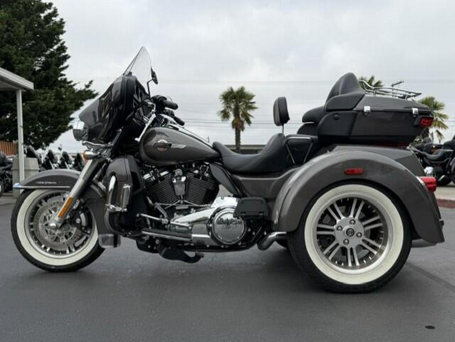 2023 Harley-Davidson Tri Glide Ultra FLHTCUTG