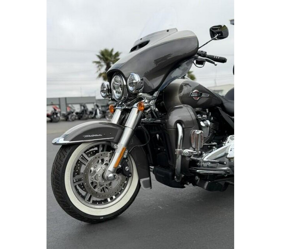 2023 Harley-Davidson Tri Glide Ultra FLHTCUTG