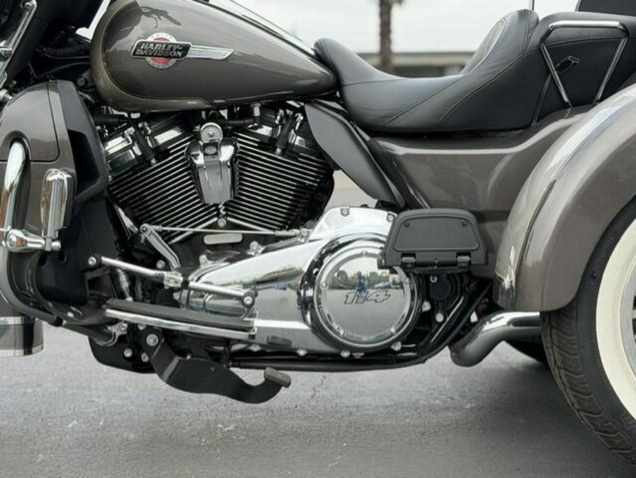 2023 Harley-Davidson Tri Glide Ultra FLHTCUTG