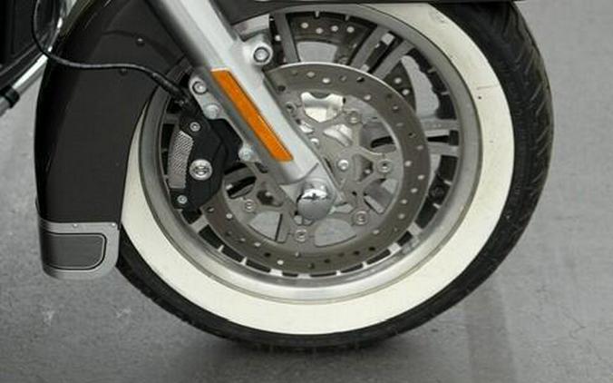 2023 Harley-Davidson Tri Glide Ultra FLHTCUTG