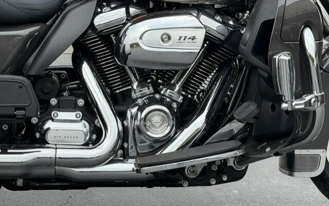 2023 Harley-Davidson Tri Glide Ultra FLHTCUTG