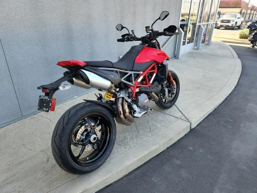 2023 Ducati Hypermotard 950 Ducati Red