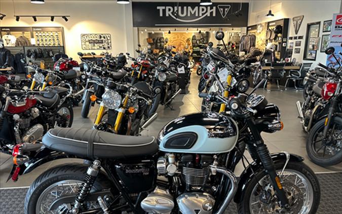 2023 Triumph Bonneville T120 Chrome Edition