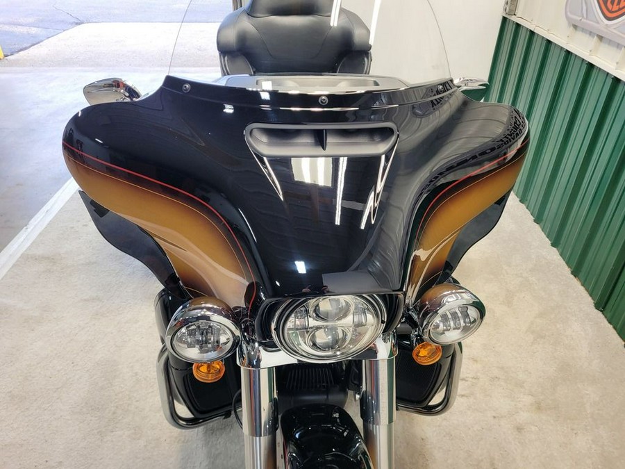 2024 Harley-Davidson® FLHTCUTG - Tri Glide® Ultra