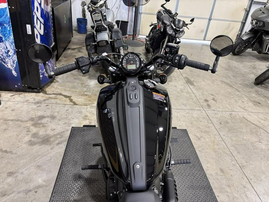 2025 Indian Motorcycle® Scout® Bobber Black Metallic