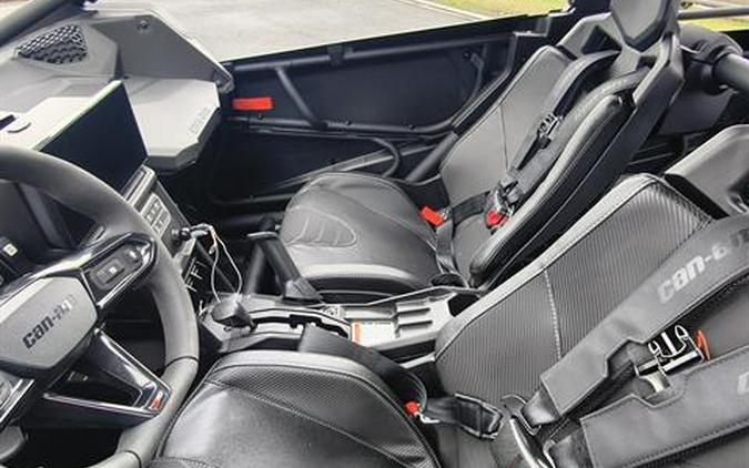 2026 Can-Am Maverick X3 MAX X RC TURBO RR 72