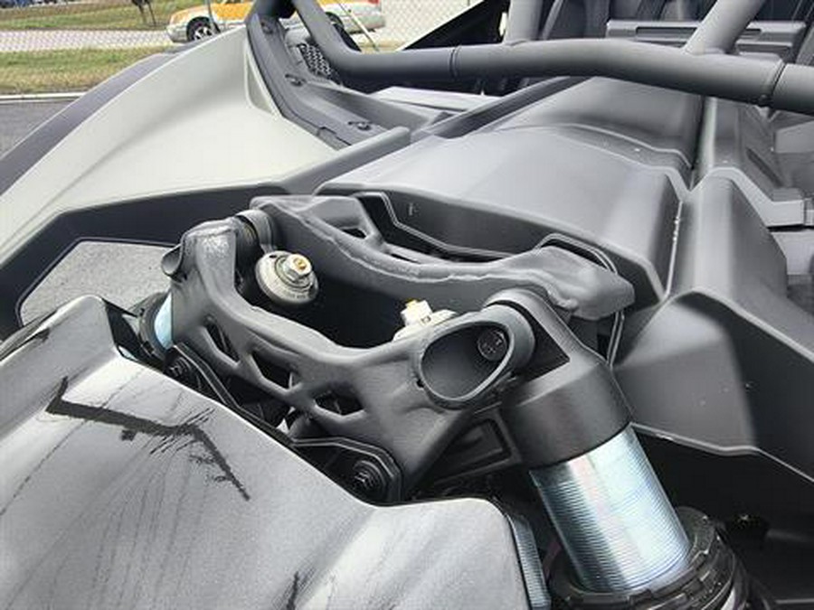 2026 Can-Am Maverick X3 MAX X RC TURBO RR 72