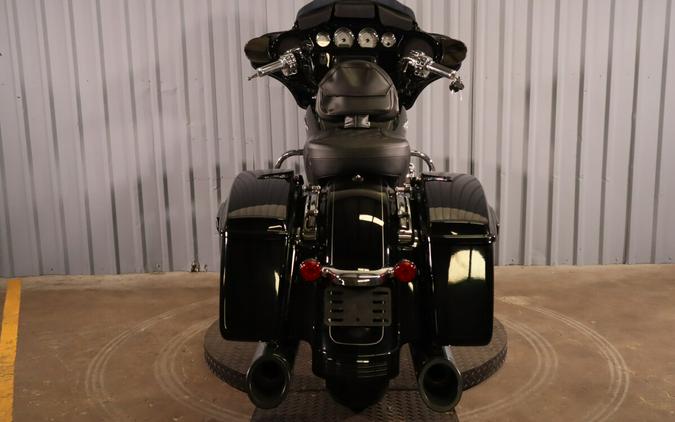 2016 Harley-Davidson® Street Glide® Special FLHXS