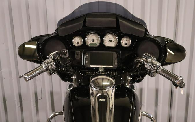 2016 Harley-Davidson® Street Glide® Special FLHXS