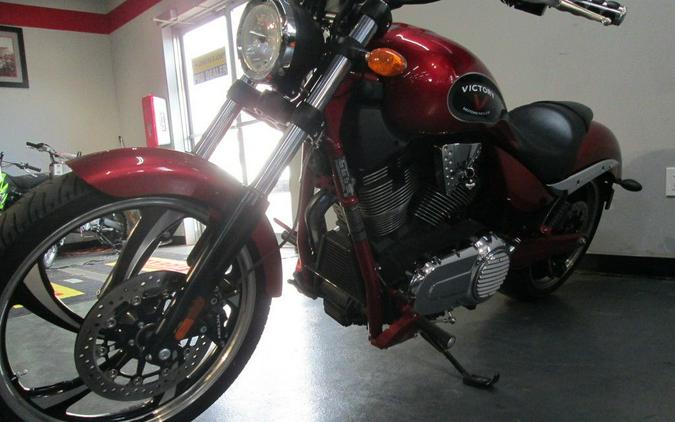 2014 Victory Motorcycles® Jackpot™ Sunset Red & Gloss Black