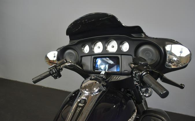 2019 Harley-Davidson Street Glide FLHX