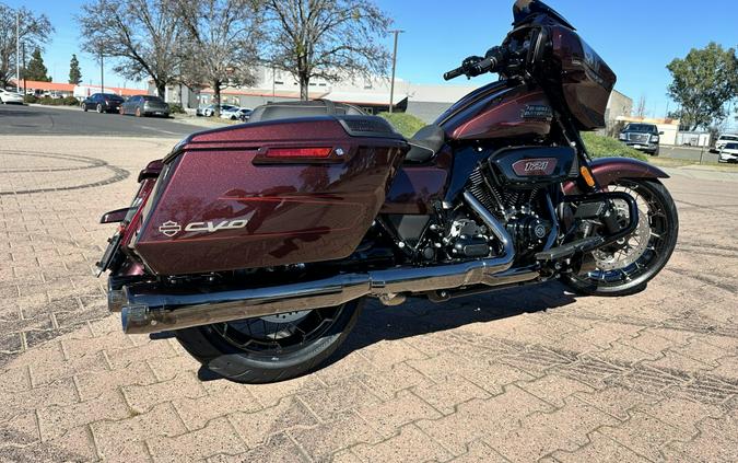 FLHXSE 2024 CVO™ Street Glide®