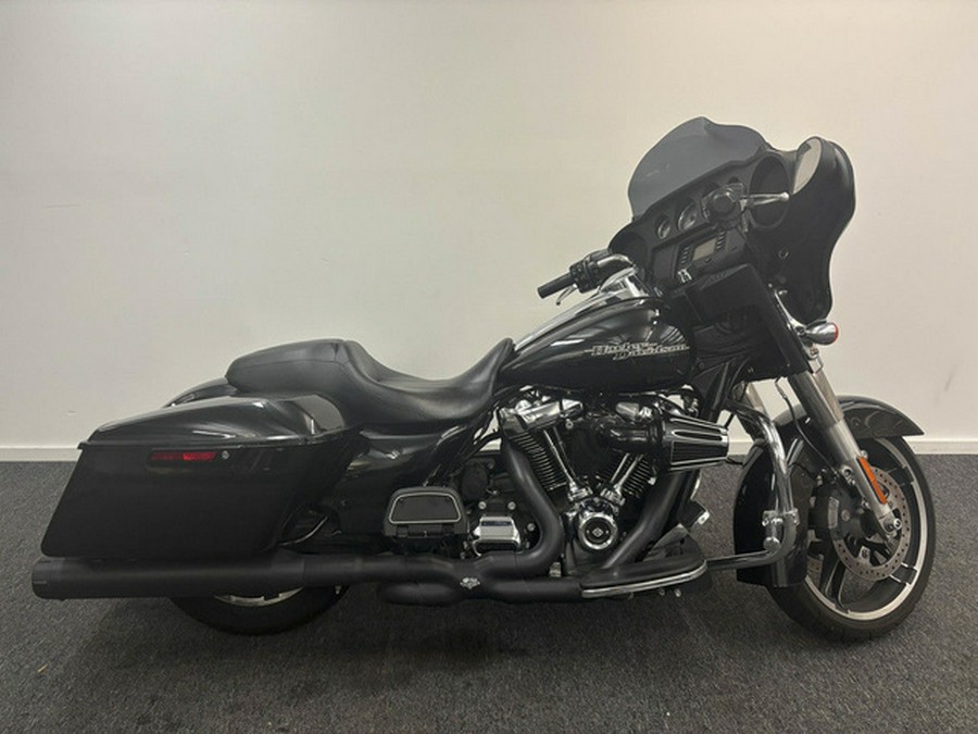 2018 Harley-Davidson FLHX - Street Glide