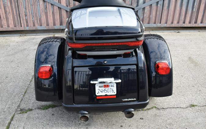 2019 Harley-Davidson® Tri Glide® Ultra FLHTCUTG