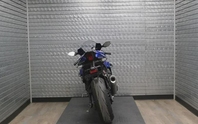 2026 YAMAHA YZF-R1