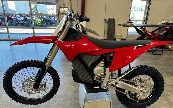 2024 Stark VARG Alpha Enduro 18"_80HP