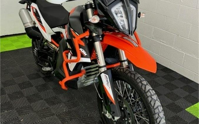 2021 KTM 890 Adventure R