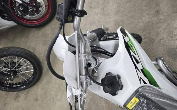 2026 Kawasaki BRIGHT WHITE KLX140R L