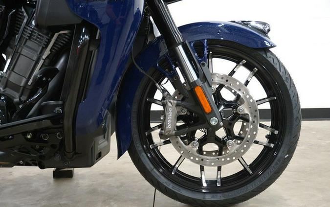 2025 Indian Pursuit Dark Horse 112 W/Powerband Audio Springf