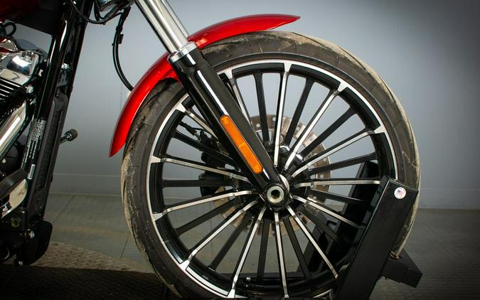 2025 Harley-Davidson Breakout