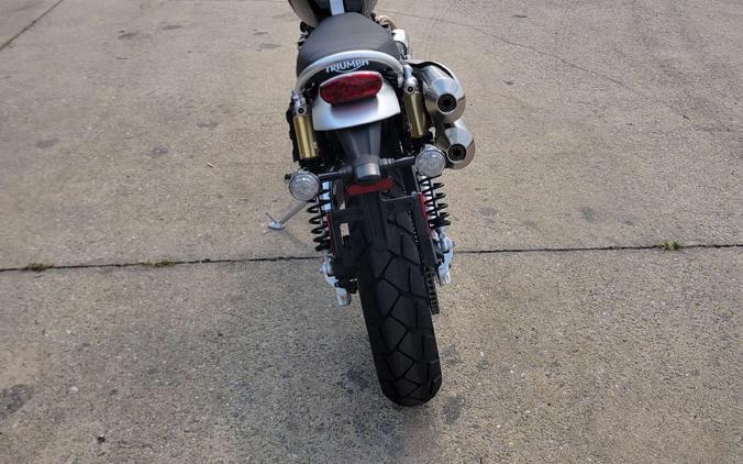 2025 Triumph Scrambler 1200 XE