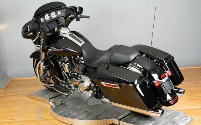 2022 Harley-Davidson Street Glide