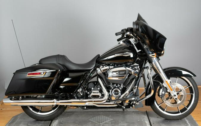 2022 Harley-Davidson Street Glide