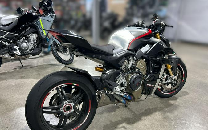 2022 Ducati STREETFIGHTER V4 SP