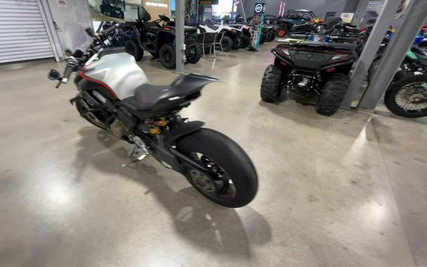 2022 Ducati STREETFIGHTER V4 SP