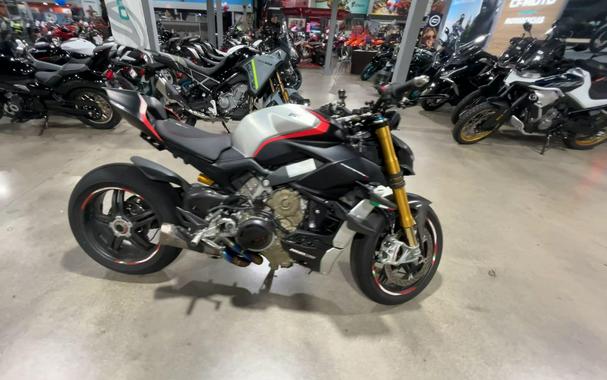 2022 Ducati STREETFIGHTER V4 SP