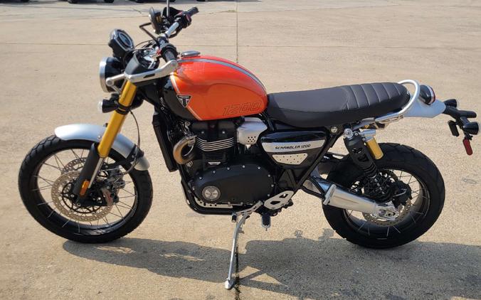 2025 Triumph Scrambler 1200 XE