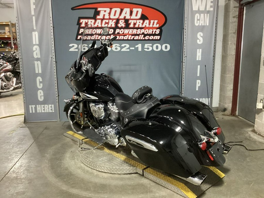 2019 Indian Motorcycle® Chieftain® Limited Thunder Black Pearl