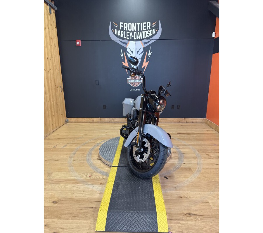 FLHRXS 2025 Road King™ Special