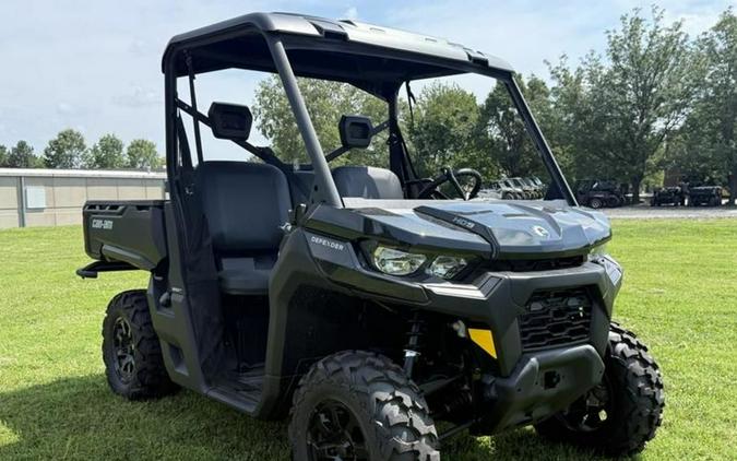 2026 Can-Am® Defender DPS HD9 Stealth Black